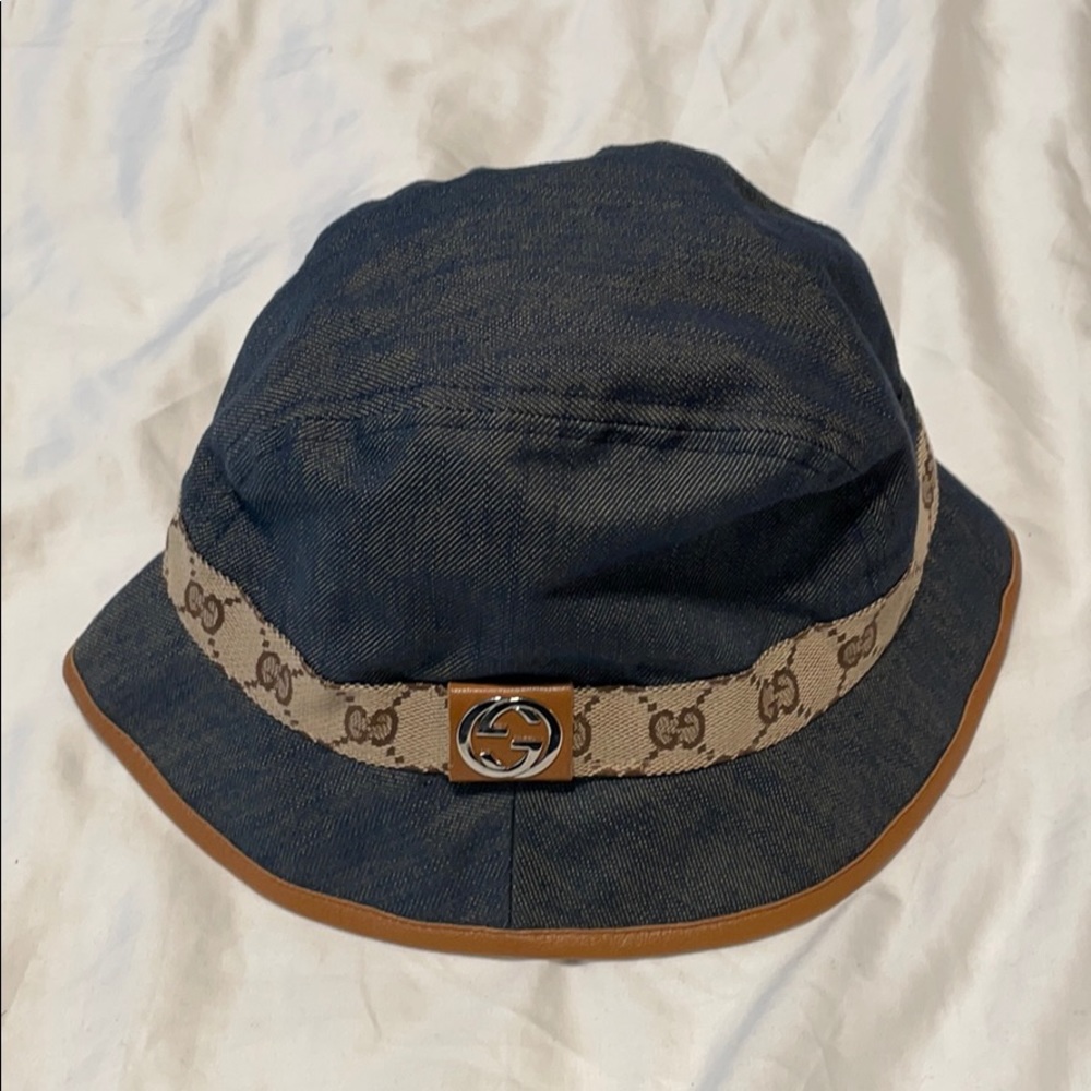 Gucci bucket hat